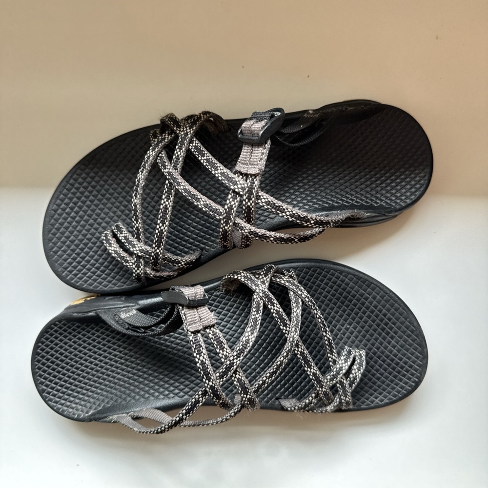 Women's Black and Gray Sandals